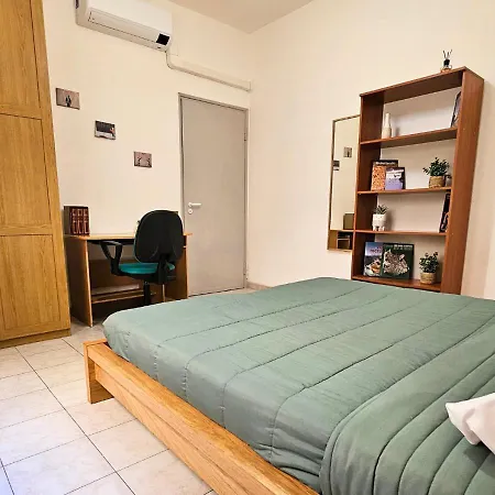 Urban Street Apartment Roma-2